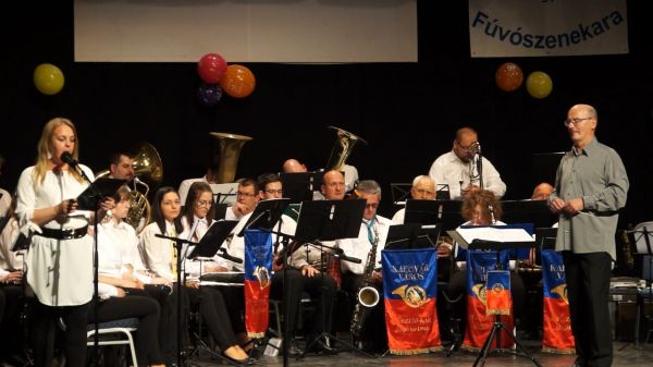 60 éves Kapuvár Város Fúvószenekara - ünnepi koncert a Rábaközi Művelődési Központban (2. rész)