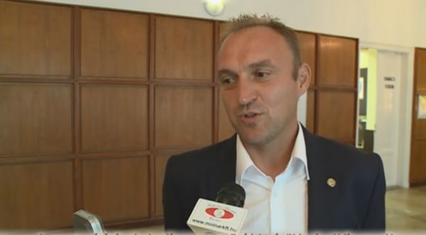 A magyar labdarúgó-válogatott erőnléti edzőjének tájékoztatója