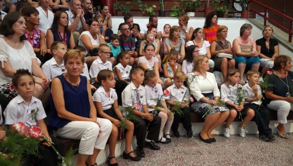 Tanévnyitó ünnepség a kapuvári Széchenyi István Általános Iskolában