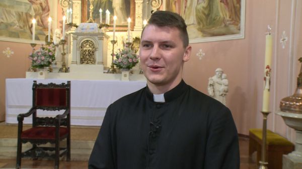 Beszélgetés Méry Lászlóval, a kapuvári Szent Anna-plébánia új káplánjával