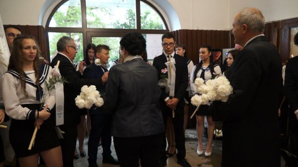 Hámori György polgármester elbúcsúzott a katolikus gimnázium végzős diákjaitól