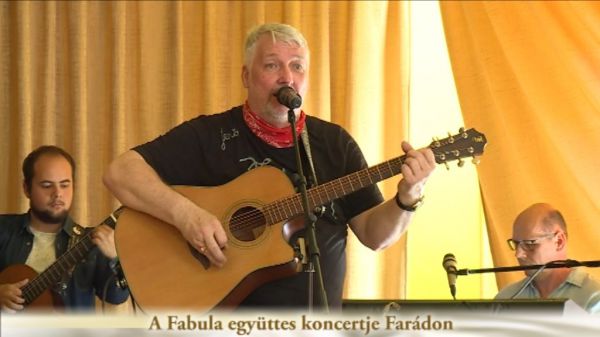 A Fabula együttes koncertje Farádon