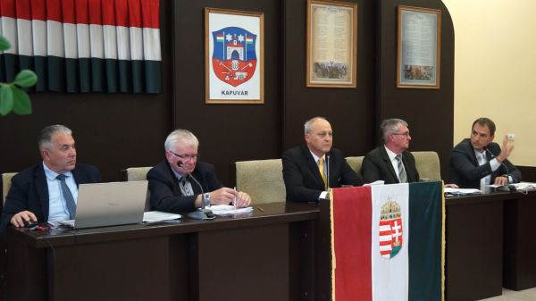 Képviselő-testületi ülés Kapuváron